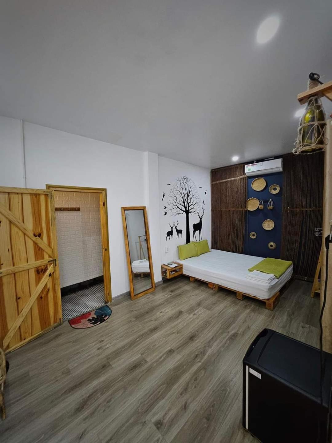 Homestay- Nha Nghi Xom Ro Dong Tac Luaran gambar